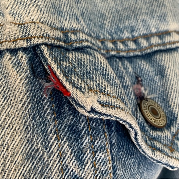 v i n t a g e :: Levis Denim Jacket Distressed Light Wash - Picture 13 of 15
